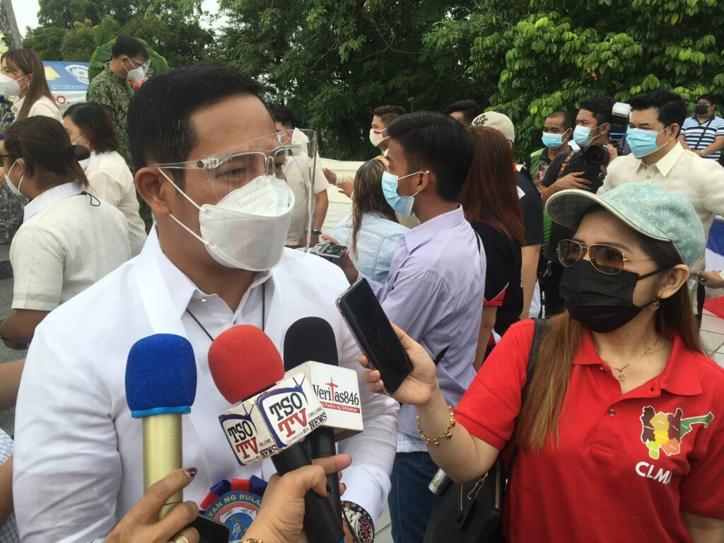 Fernando nag-donate ng P2M,  LGU’s Bulakenyos hinikayat tumulong sa mga nasalanta ni ‘Odette’