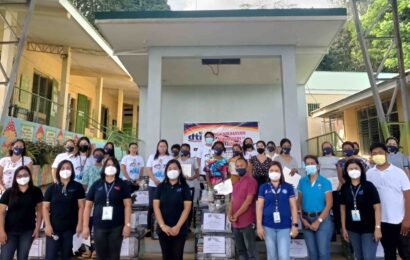 Bataan IPs receive livelihood kits