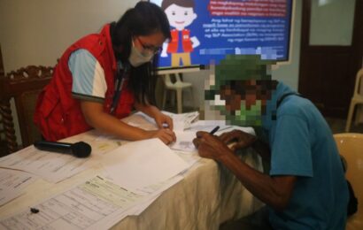 Livelihood Assistance Awarded to 41 Former Rebels in Ilocos Sur 