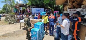 Phil Army and GMA KAPUSO Foundation Inc bring relief goods for quake victims in Abra