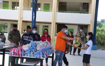 Army’s 70IB Distributes School Supplies to Typhoon Affected students in Bulacan 