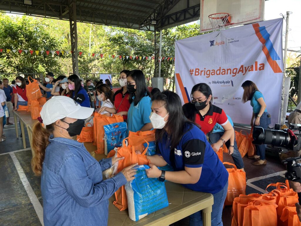 Brigadang Ayala donates 6000 Noche Buena packs to families nationwide