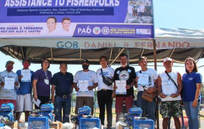 300 mangingisda tumanggap ng livelihood assistance sa Bulacan