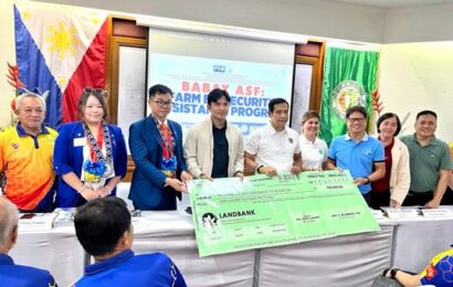 Bulakenyo backyard hog raisers get P5.2M farm biosecurity assistance from Taiwan Rotarians