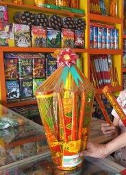 ILLEGAL MANUFACTURER OF FIRECRACKERS ARRESTED