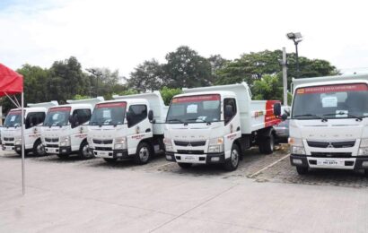 AC Gov’t to distribute 17 new garbage trucks to barangays 