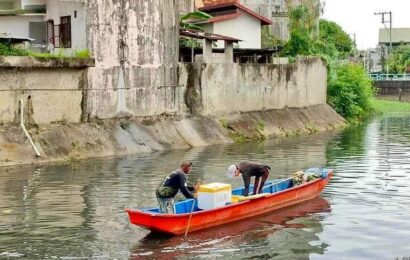 DENR releases 8K ‘bokashi balls’ in Ibayo River to restore Manila Bay waters