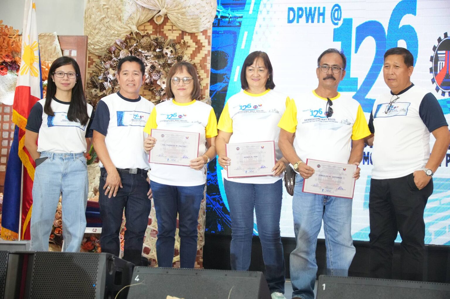 73 DPWH Region 3 employees receive Service Award