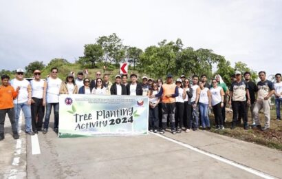 DPWH conducts tree planting in Tarlac