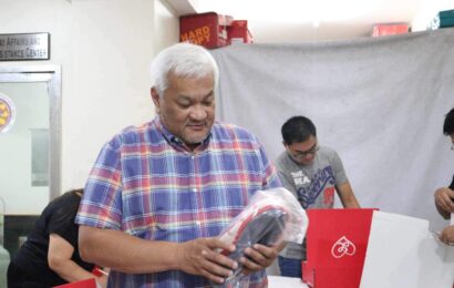 4,170 Angeles City employees to receive shoes from Mayor Lazatin