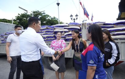 Rice donation to Bulakenyos