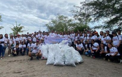 DPWH Zambales 1st DEO joins 2024 International Coastal Cleanup Day