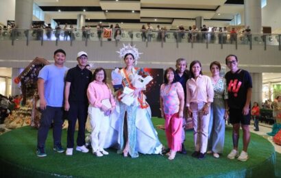 Barangay Margot is Local Costume Parade winner