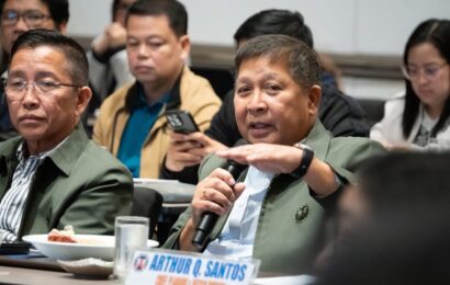 DPWH R3 holds management review, strategic planning