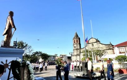 Bulacan ginunita ang 127th Anibersaryo ng Pagkakatatag ng Republika ng Pilipinas Bulacan ginunita ang 127th Anibersaryo ng Pagkakatatag ng Republika ng Pilipinas