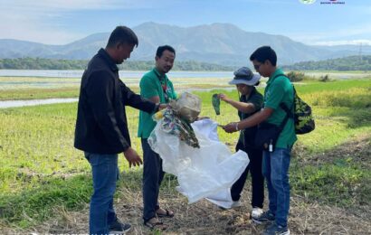 CENRO Masinloc leads cleanup drive at Alindayat Lake