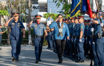 NAPOLCOM, kinilala ang 33 Bulakenyong pulis para sa matatagumpay na misyon NAPOLCOM, kinilala ang 33 Bulakenyong pulis para sa matatagumpay na misyon