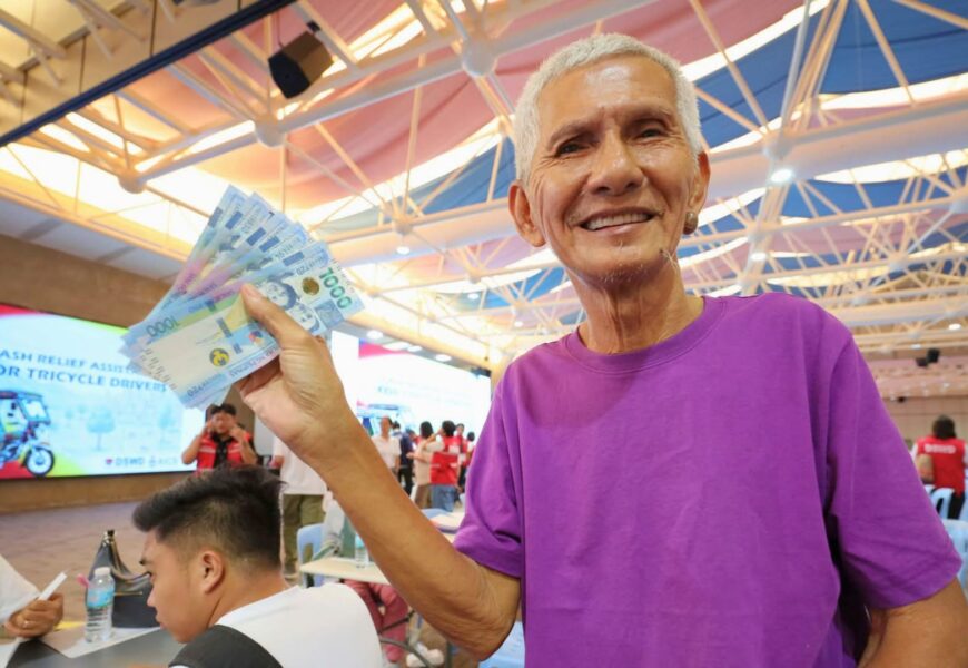 DSWD rolls out cash aid to 367K tricycle drivers nationwide DSWD rolls out cash aid to 367K tricycle drivers nationwide