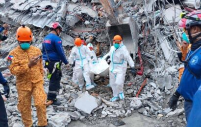 More bodies retrieved in Angeles collapse building More bodies retrieved in Angeles collapse building