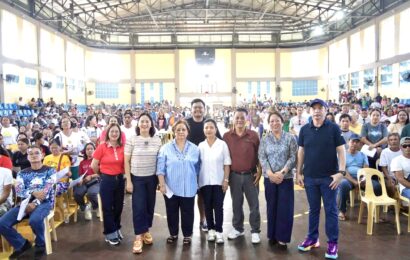 3K magsasaka sa Pampanga nakatanggap ng tulong pinansyal 3K magsasaka sa Pampanga nakatanggap ng tulong pinansyal